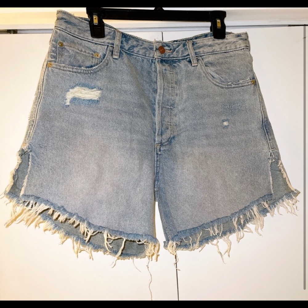 Free People short with long slits on side size 29